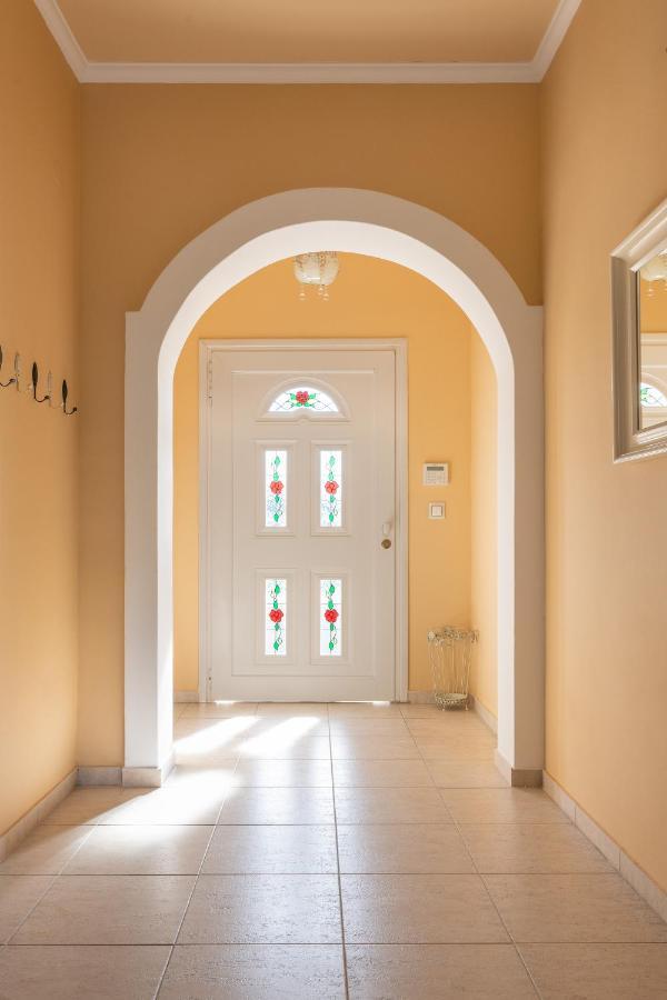 - 1st Floor Ixia (Rhodes)